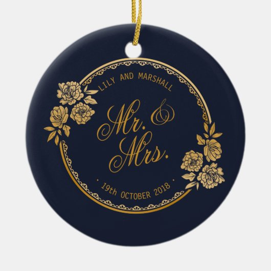 Elegant Gold Specialized Wedding Ceramic Ornament (Voorkant)