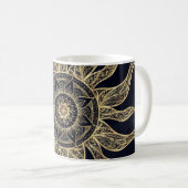 Elegant Gold Sun Mandala Blue Nebula Design Koffiemok (Voorkant rechts)