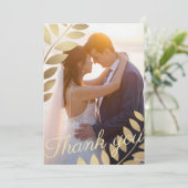 Elegant Gold Tropical Leaves Photo Weduwen Bedankkaart (Staand voorkant)