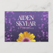 Elegant Golden Daisies met Paarse Glitter Wedding Informatiekaartje (Achterkant)