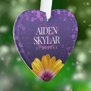 Elegant Golden Daisies met Paarse Glitter Wedding Ornament