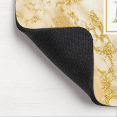 Elegant Golden Marble Monogram Faux Gold Glitter Muismat (Hoek)