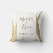 Elegant Golden Tulip Floral Wedding Keepslag Kussen (Voorkant)