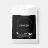 Elegant Gothic Floral Black Wedding Bedankzakje (Voorkant)