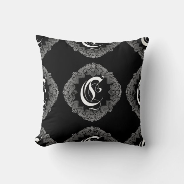 Elegant Gothic Initiaal C Sierkussen (Voorkant)