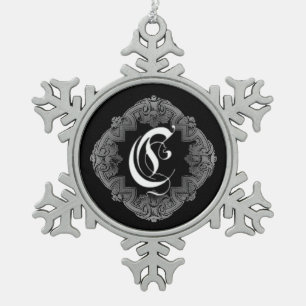 Elegant Gothic Initiaal C Snowflake Ornament