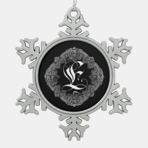 Elegant Gothic Initiaal E Snowflake Ornament