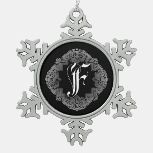 Elegant Gothic Initiaal F Snowflake Ornament (Voorkant)