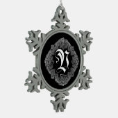 Elegant Gothic Initiaal V Snowflake Ornament (Links)