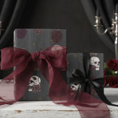 Elegant Gothic Skull & Rose Stripes Cadeaupapier