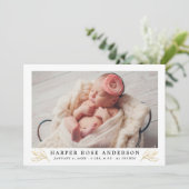 Elegant goud bloemengroen baby meisje foto geboort aankondiging (Staand voorkant)