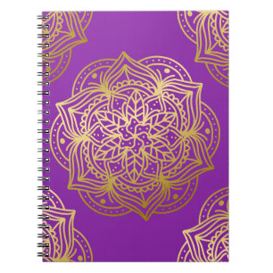 Elegant goud en paars mandala patroon notitieboek