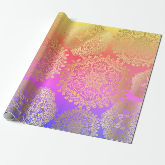 Elegant goud en regenboog mandala patroon cadeaupapier (Uitgerold)