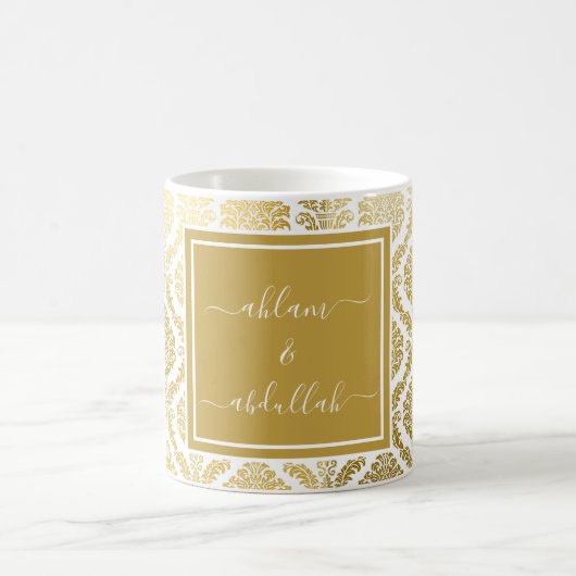 Elegant Goud en Wit Damast Gepersonaliseerde Koffi Koffiemok (Center)