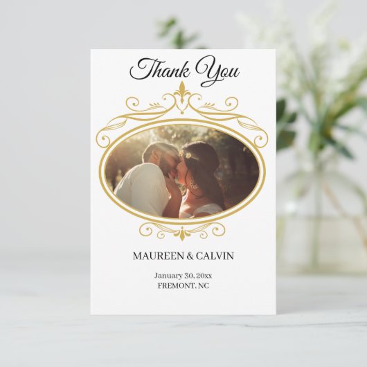 Elegant Goud Filigraan op Wit, Bruiloft Bedankkaart (Staand voorkant)