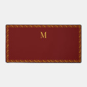 Elegant Goud Lijst en Monogram op Maroon Bureaumat (Voorkant)
