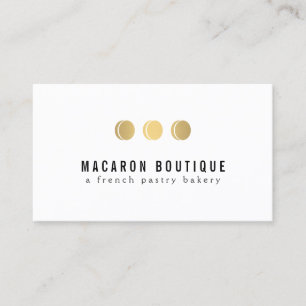 Elegant Goud Macaron Trio Logo op Wit Visitekaartje