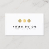 Elegant Goud Macaron Trio Logo op Wit Visitekaartje (Voorkant)