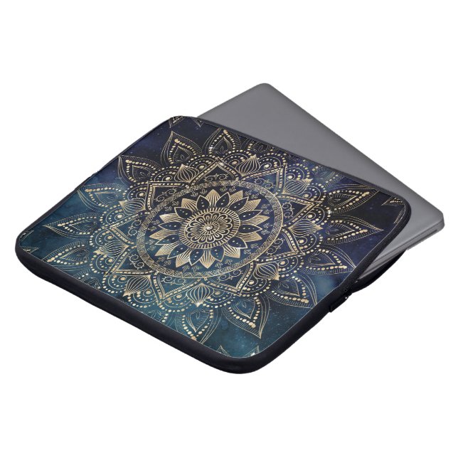 Elegant Goud Mandala Blauw Galaxy Laptop Sleeve (Voorkant top)