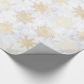 Elegant Goud & Marmeren Sneeuwvlok Kerstpatroon Cadeaupapier (Hoek)