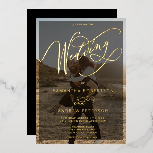 Elegant goud minimalistisch kalligrafieffotobruilo folie uitnodiging (Voorkant / Achterkant)