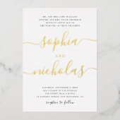 Elegant goud modern calligrafie script bruiloft folie uitnodiging (Voorkant)