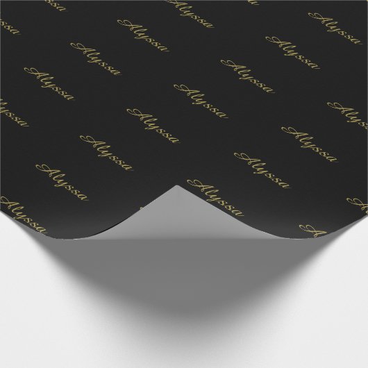 Elegant goud zwart aangepaste script naam Verjaard Cadeaupapier (Hoek)