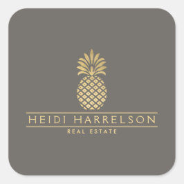 Elegant Gouden Ananas Logo op Taupe Vierkante Sticker