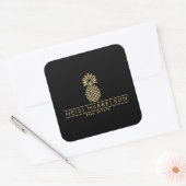Elegant gouden ananaslogo op zwart vierkante sticker (Envelop)