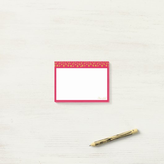 Elegant gouden confetti met een kruit post-it® notes (Op bureau)