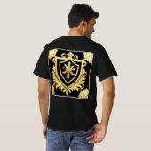 Elegant gouden embleem met  schild t-shirt (Achterkant volledig)