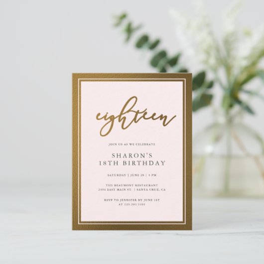 Elegant gouden en pastelroze 18e verjaardagsfeestj uitnodiging briefkaart (Staand voorkant)
