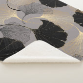 Elegant gouden Ginkgo,  achtergrond. Sherpa Deken (3/4)