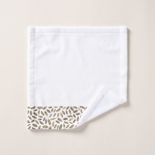 Elegant Gouden Glitter Veren op Wit Monogram Bad Handdoek (Wasdoekje)