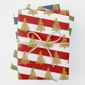 Elegant gouden kerstboompatroon gestript inpakpapier vel (In situ)