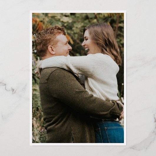 Elegant Gouden Krans Monogram Bruiloft Folie Uitnodiging (Achterkant)