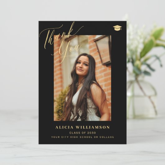 Elegant gouden script afstuderen foto afstuderen bedankkaart (Staand voorkant)