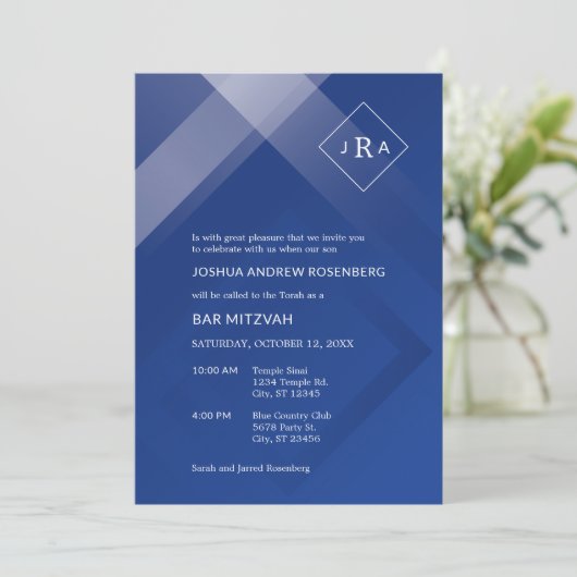 Elegant Gradient Monogram Bar Mitswa Uitnodiging (Staand voorkant)