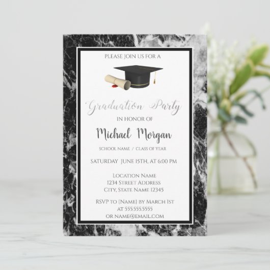 Elegant Graduation Cap Marble Graduation Party Kaart (Staand voorkant)