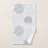 Elegant Gray Dahlia Floral Bad Handdoek (Handdoek)
