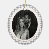 Elegant Gray Gingham Wedding Photo Holiday Couple Keramisch Ornament (Links)