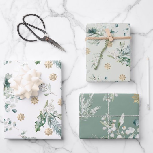 Elegant Green and Gold Winter Greenery Christmas Inpakpapier Vel (Voorkant)