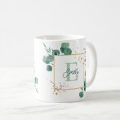 Elegant Green Eucalyptus & Gold Foil Monogram Koffiemok (Voorkant rechts)