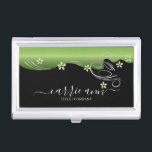 Elegant Green Floral Swirl | Personaliseren Visitekaarthouder<br><div class="desc">Professionele houder van een visitekaartje, klaar voor u om uw wensen aan te passen. ✔ OPMERKING: ALLEEN DE NOODZAKELIJKE SJABLOON WIJZIGEN! 😀 Indien nodig, kunt u de tekst verwijderen en beginnen vers toevoegend welke tekst en doopvont u houdt van. 📌 Als u meer aanpassing nodig hebt, klikt u op de...</div>