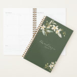 Elegant Green Wildflower Greenery Botanical Planner<br><div class="desc">Meisjes Elegant Wildflower Greenery Botanical Planner Notitieboek met onze mooie sage en roombloemen en moderne typografie. Eenvoudig aan te passen met uw informatie voor een eenvoudig elegante planner. Je reis is iets mooier met een Planner. We weten dat je op zoek bent naar iets dat makkelijk aan te passen is....</div>