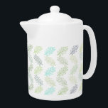 Elegant Greenery Botanical Tropical Leaves Pattern Theepot<br><div class="desc">Moderne theepot met elegant groen botanisch tropisch blad patroon. Deze look kan gaan plaatsen en kan gemakkelijk worden opgenomen in vele verschillende stijlen voor uw huis,  waaronder boerderij,  ontspannen en informeel,  of kookout. Overeenkomende objecten zijn beschikbaar. Soortgelijke design zijn ook beschikbaar.</div>