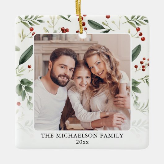 Elegant Greenery Family Photo Christmas Keramisch Ornament (Voorkant)