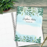 Elegant Greenery Name 2023 Planner<br><div class="desc">Deze Planner is versierd met elegante waterverf eucalyptus greenery en een blauwe hemel. Pas het aan met jouw naam en jaar. Gebruik het Hulpmiddel van het Ontwerp om de tekstgrootte, de stijl, of de kleur te veranderen. Omdat wij ons kunstwerk creëer, zult u dit nauwkeurige afbeelding niet vinden van andere...</div>