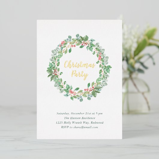 Elegant Greenery Wreath Rustic Kerstparty Folie Uitnodiging (Staand Voorkant)