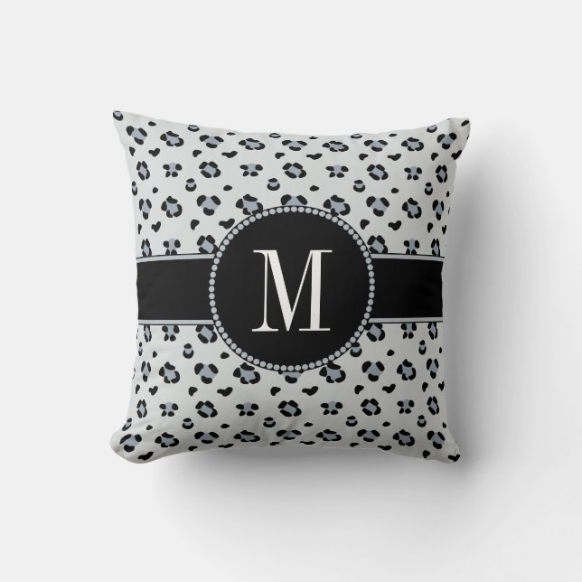 Elegant Grey Snow Leopard Silver Monogram Kussen (Voorkant)